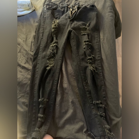 ripped jeans - Picture 2 of 2